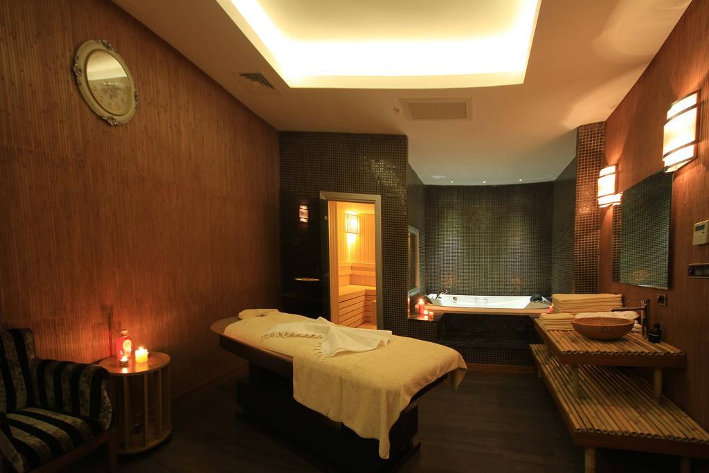 Sky Tower Hotel Akcakoca Convention & Spa Center Exteriör bild